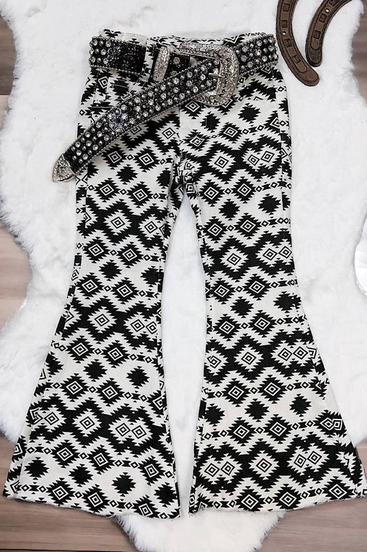 BLACK & WHITE AZTEC PRINTED BOOTCUT DENIM PANTS. PNG25153090
